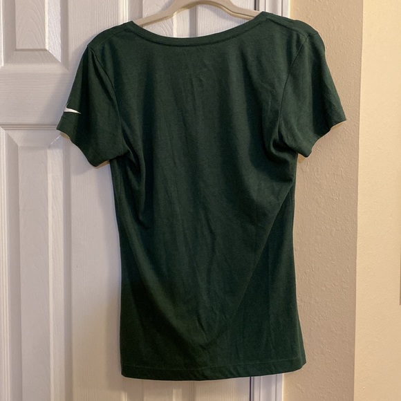 Medium, Nike Green Bay Packers V-Neck T-Shirt - Picture 2 of 5